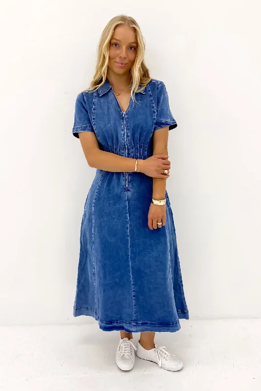 Drew Denim Midi Dress Mid Blue Elegant Pleated Detail Midi Dress