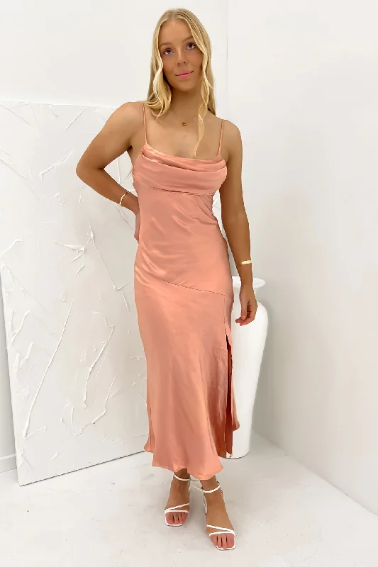 Edie Midi Dress Desert Rose Fashionable Pleated Midi Dress