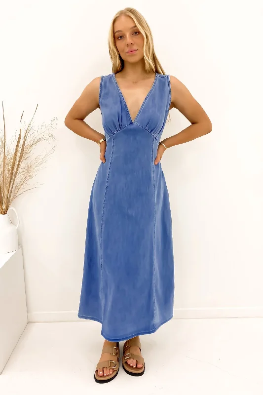 Miley Denim Midi Dress Mid Blue Fashionable Floral Embroidery Midi Dress