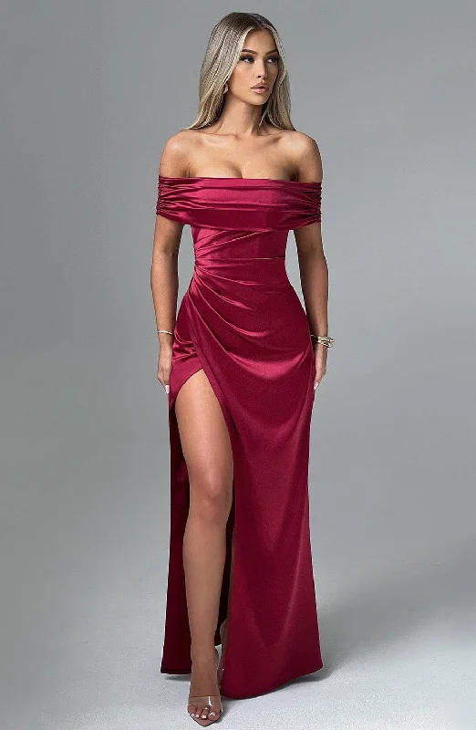 Gwendolyn Maxi Dress - Burgundy Elegant Lace-Up Maxi Dress