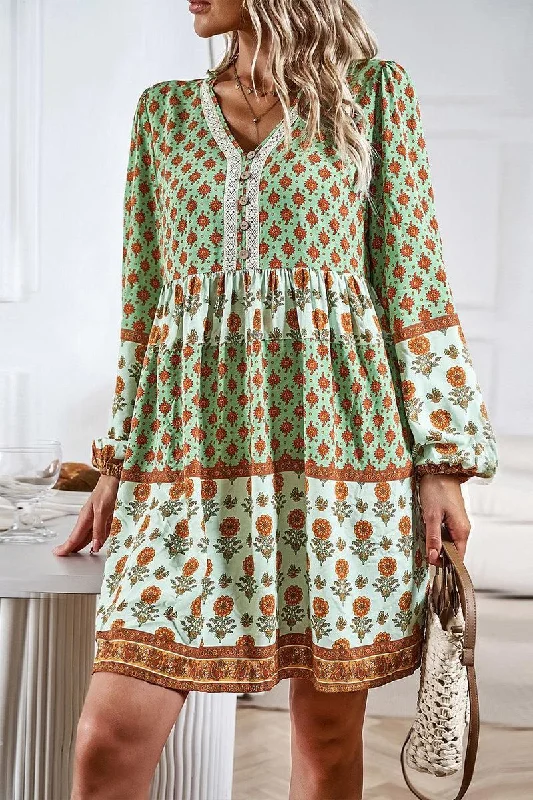 V NECK DRESS WITH SUNFLOWER PATTERN