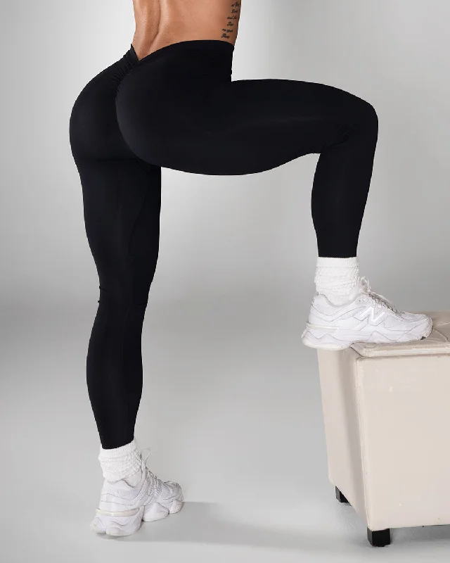 Crave V Back Leggings - Black Comfortable Cold Weather Leggings