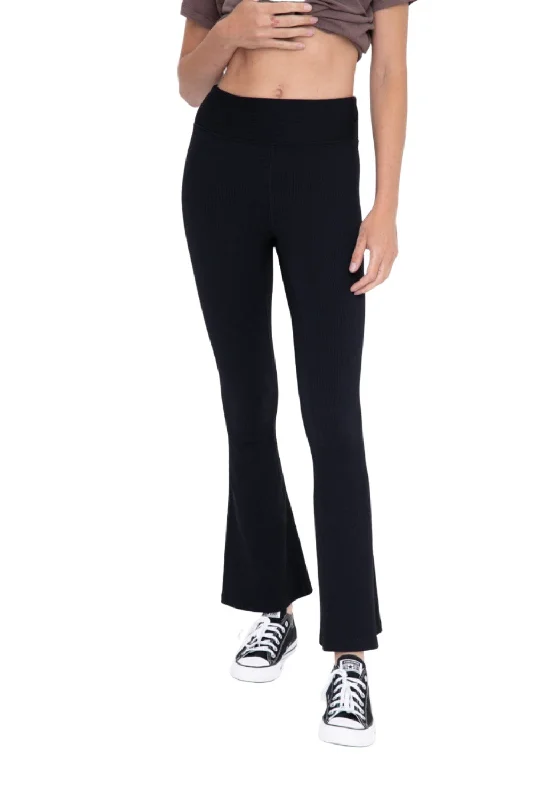 Mono B Ribbed Flare High-Waist Leggings APH-A12101 Comfortable Bootcut Workout Leggings Mono B Ribbed Flare High-Waist Leggings APH-A12101 Comfortable Bootcut Workout Leggings