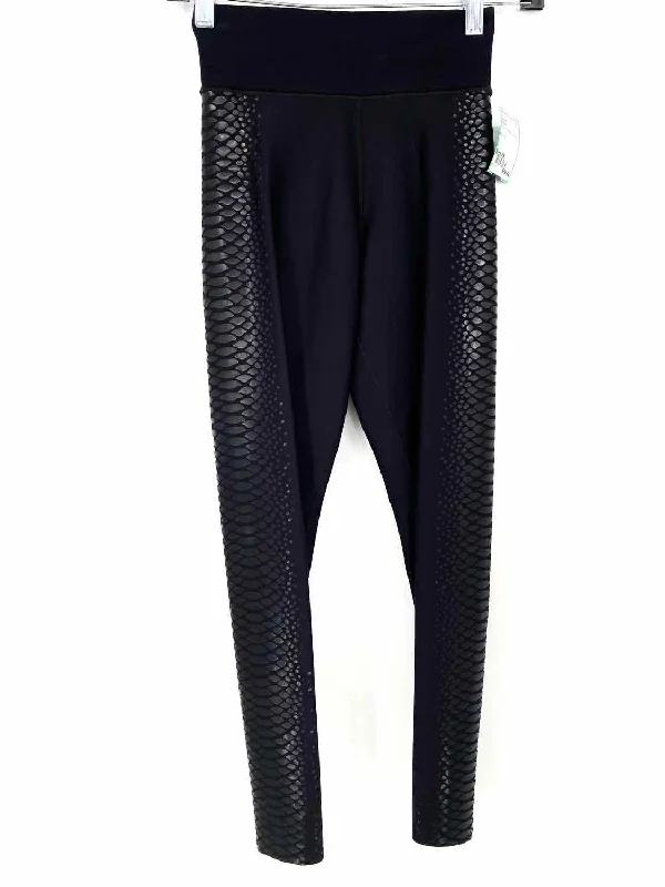 Ultracor Women's Black Nylon Blend Size XS Leggings Stylish Sweat-Proof Leggings