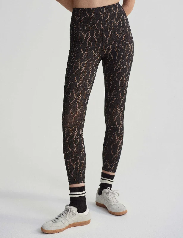 Form High Waisted Pocket Legging 25" - Carob Fragment Snake Stylish Sweat-Proof Leggings Form High Waisted Pocket Legging 25" - Carob Fragment Snake Stylish Sweat-Proof Leggings