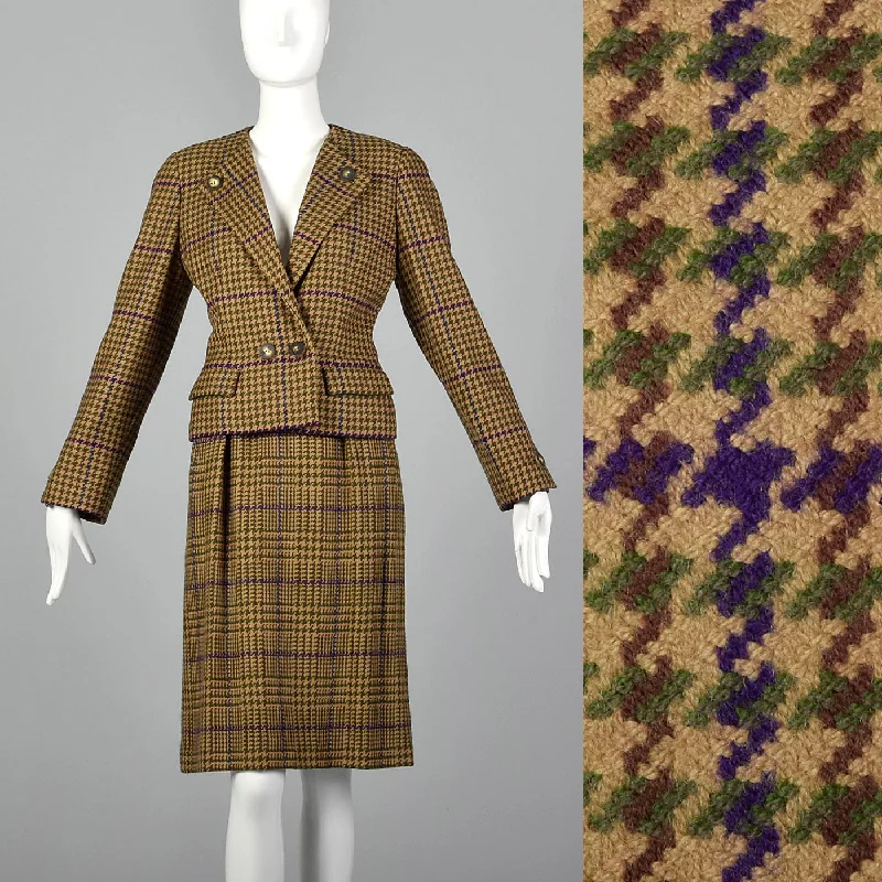 1980s Bill Blass Skirt Suit athletic skirt fit
