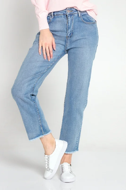 Tegan Cropped Jeans - Light Wash Denim Trendy Classic Fit Jeans