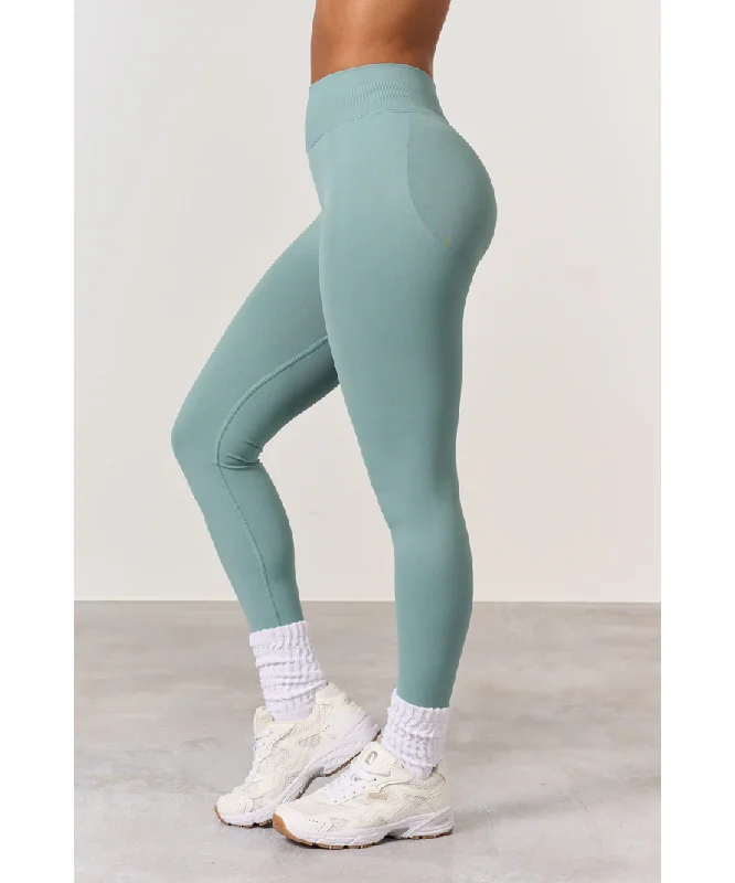 Famme Sculpt Scrunch Leggings Green