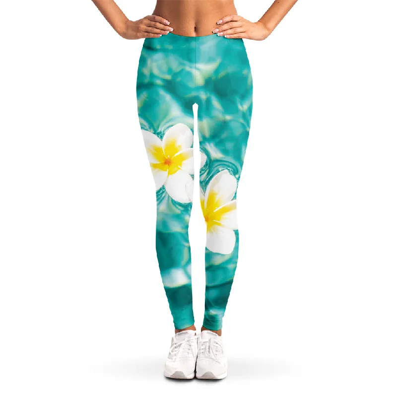 White And Yellow Plumeria In Water Print Women's Leggings