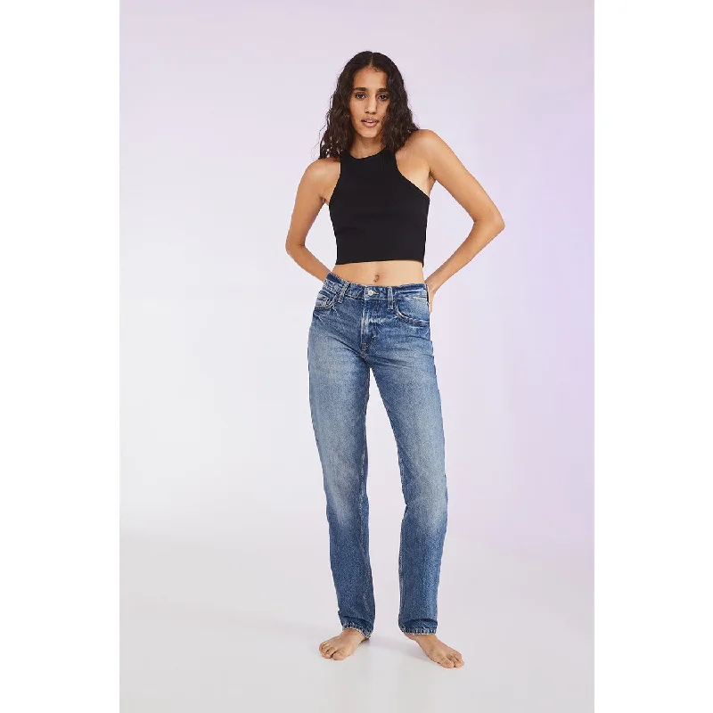 Mom Ultra High Ankle Jeans